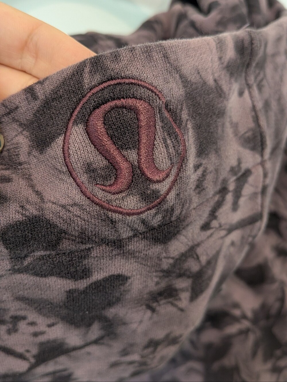 Lululemon Athletica Scuba Hoodie Mini Dusk Floral Antique Bark Black 10 - Picture 8 of 9